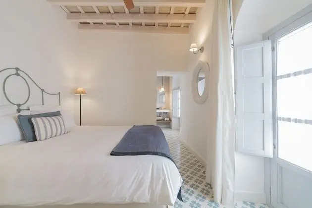 Tek Büyük Yataklı Oda, Balkon (Green Double)