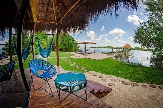 Bungalow - Lake View