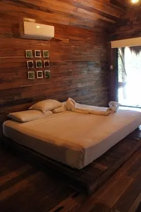 Bungalow - Lake View