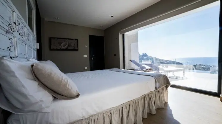 Deluxe Tek Büyük Yataklı Oda, 1 Çift Kişilik Yatak, Veranda, Okyanus Manzaralı