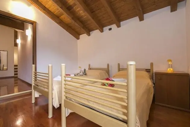 Apart Daire, 4 Yatak Odası, Balkon, Kısmi Göl Manzaralı