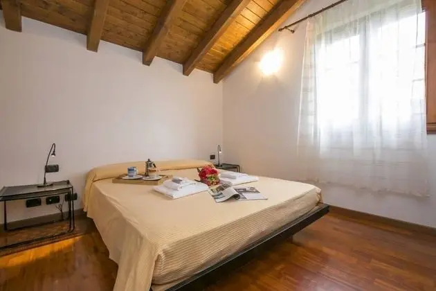 Apart Daire, 4 Yatak Odası, Balkon, Kısmi Göl Manzaralı