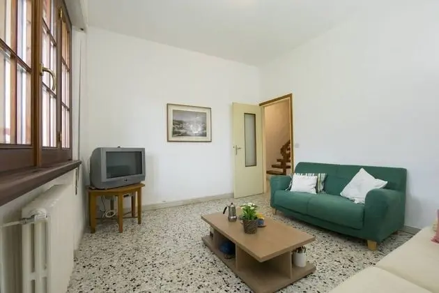 Apart Daire, 4 Yatak Odası, Balkon, Kısmi Göl Manzaralı