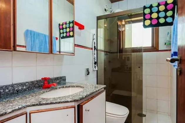 Kır Evi, Birden Çok Yatak, Sigara İçilmez