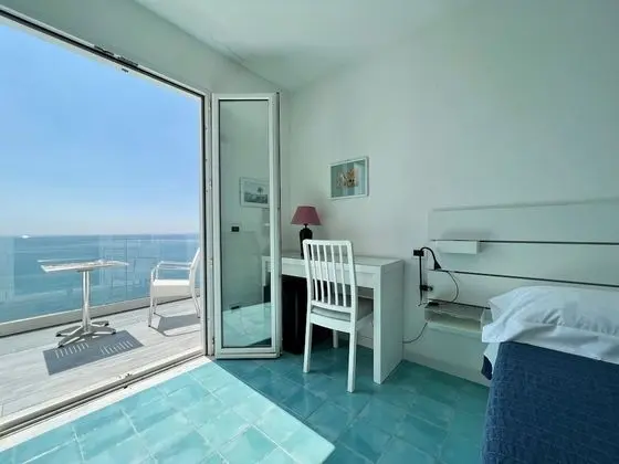 Deluxe Tek Büyük Yataklı Oda, 1 En Büyük (King) Boy Yatak, Deniz Manzaralı