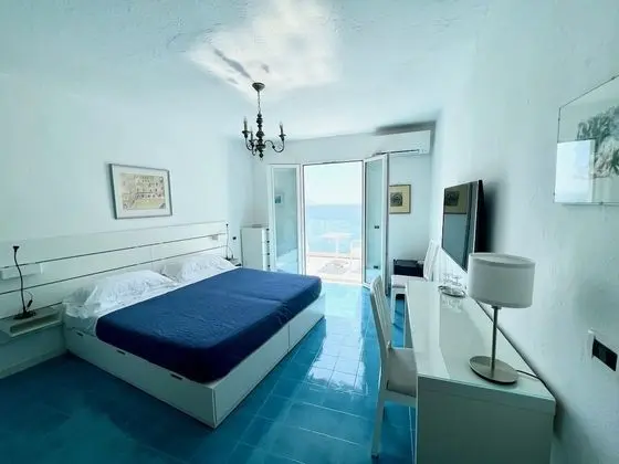 Deluxe Tek Büyük Yataklı Oda, 1 En Büyük (King) Boy Yatak, Deniz Manzaralı