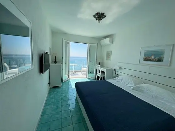 Deluxe Tek Büyük Yataklı Oda, 1 En Büyük (King) Boy Yatak, Deniz Manzaralı