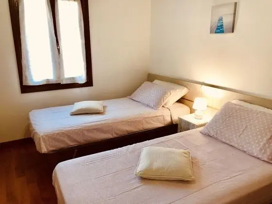 Deluxe Tek Büyük veya İki Ayrı Yataklı Oda, Nehir Manzaralı