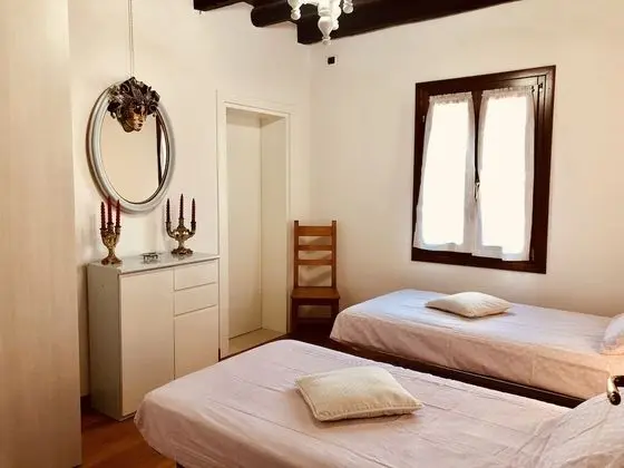 Deluxe Tek Büyük veya İki Ayrı Yataklı Oda, Nehir Manzaralı