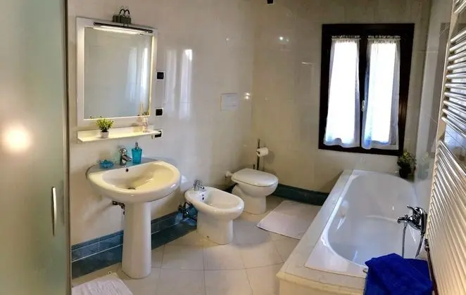 Tek Büyük Yataklı Oda, Bahçe Manzaralı