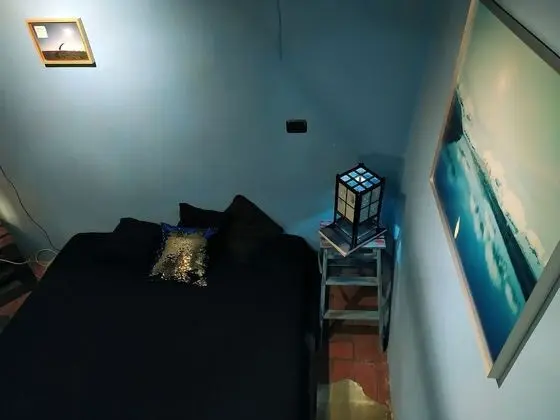 Tek Büyük Yataklı Oda, Ortak Banyo (Azzurra)