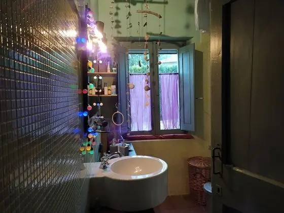 Tek Büyük Yataklı Oda, Ortak Banyo (Azzurra)