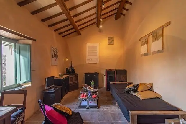 Tek Büyük Yataklı Oda, Ortak Banyo (Azzurra)