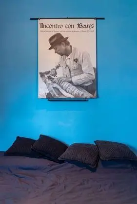 Tek Büyük Yataklı Oda, Ortak Banyo (Azzurra)