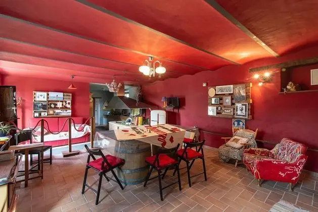 Tek Büyük Yataklı Oda, Ortak Banyo, Zemin Kat (Blu)