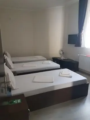 Deluxe Üç Kişilik Oda