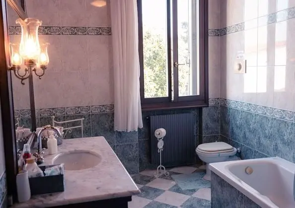 Comfort Tek Büyük veya İki Ayrı Yataklı Oda, Özel Banyo