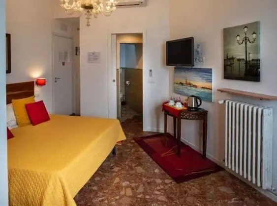 Panoramic Tek Büyük Yataklı Oda, 1 Büyük (Queen) Boy Yatak, Deniz Manzaralı, Deniz Üstü