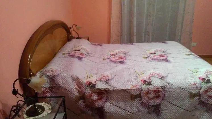 Tek Büyük Yataklı Oda, Ortak Banyo