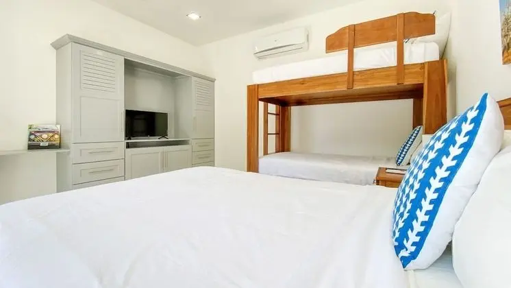 Deluxe Villa, 4 Yatak Odası, Havuz Manzaralı