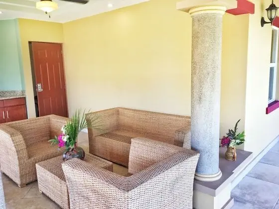 Deluxe Ev, Birden Çok Yatak Odası, Sigara İçilmez