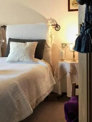 Classic Tek Büyük Yataklı Oda