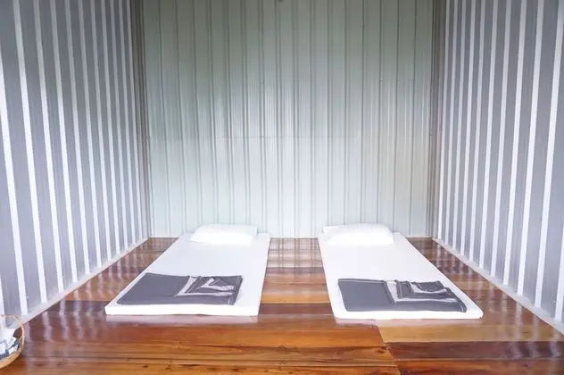 Economy Room with Shared Bathroom
