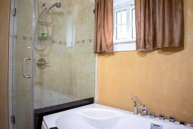Superior Apart Daire, 2 Yatak Odası, 2 Banyolu, Şehir Manzaralı