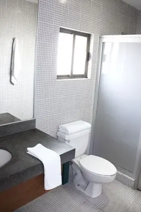 Comfort Tek Büyük Yataklı Oda, 2 Çift Kişilik Yatak, Banyolu/Duşlu