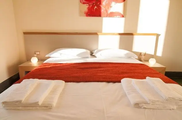 Tek Büyük veya İki Ayrı Yataklı Oda, Deniz Manzaralı