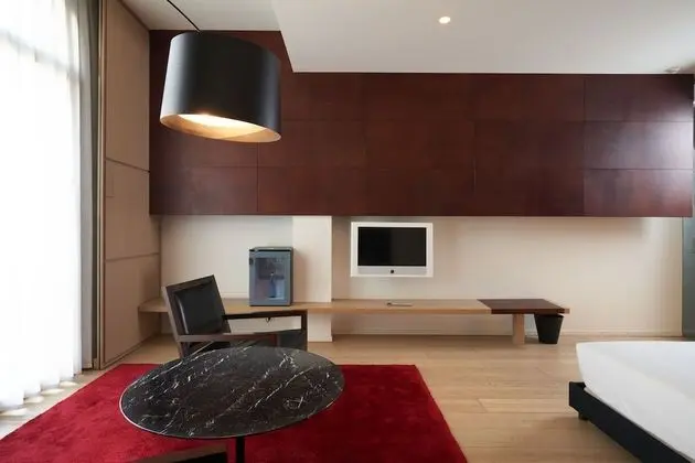 Junior Tek Büyük veya İki Ayrı Yataklı Oda