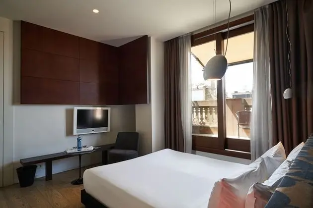 Superior Tek Büyük Yataklı Oda