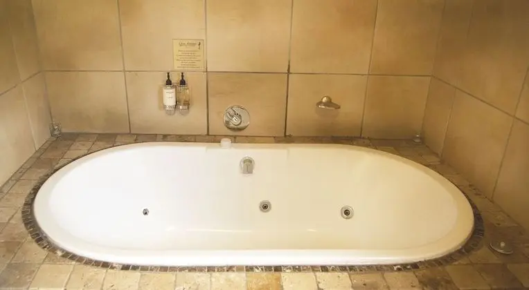 Luxury Tek Büyük Yataklı Oda
