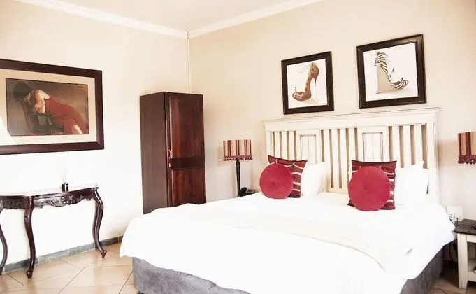 Luxury Tek Büyük Yataklı Oda