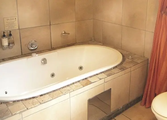 Luxury Tek Büyük Yataklı Oda
