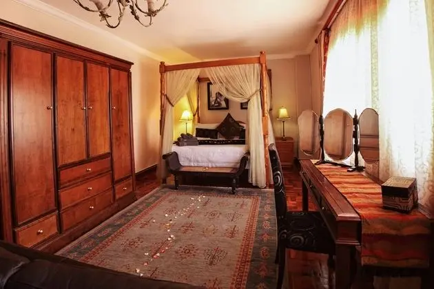 Luxury Tek Büyük Yataklı Oda