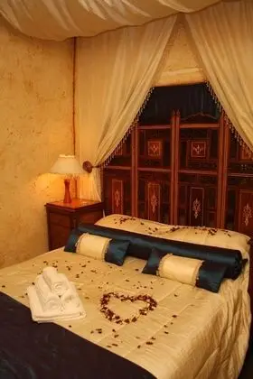 Luxury Tek Büyük Yataklı Oda