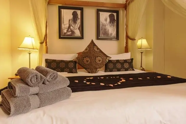 Luxury Tek Büyük Yataklı Oda