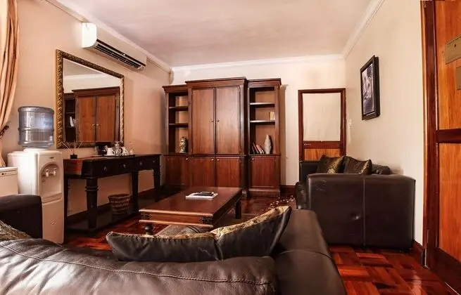 Luxury Tek Büyük Yataklı Oda
