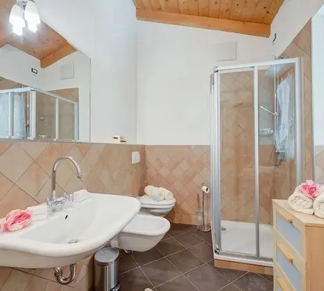 Family Ev, Birden Çok Yatak, Bahçeli (Casa Tra Borgo e Lago)