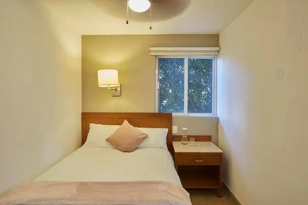 Tek Büyük Yataklı Oda (Room 2)