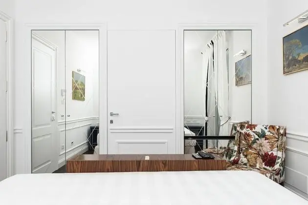 Deluxe Tek Büyük Yataklı Oda, Bahçeli