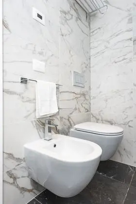 Deluxe Tek Büyük Yataklı Oda, Bahçeli