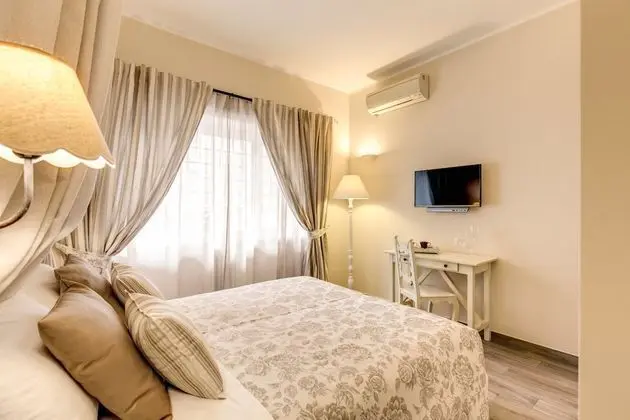 Classic Büyük Yataklı Tek Kişilik Oda