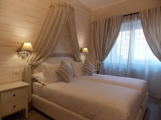 Classic Tek Büyük veya İki Ayrı Yataklı Oda