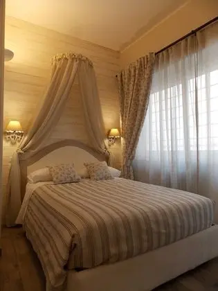 Classic Tek Büyük veya İki Ayrı Yataklı Oda