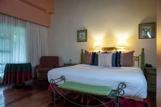 Deluxe Oda, 1 En Büyük (King) Boy Yatak