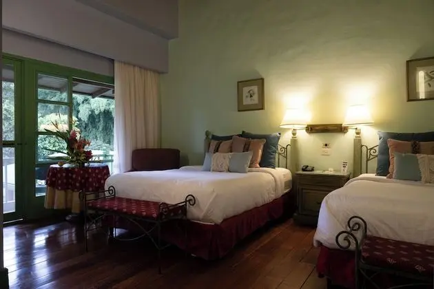 Deluxe Oda, 2 Büyük (Queen) Boy Yatak