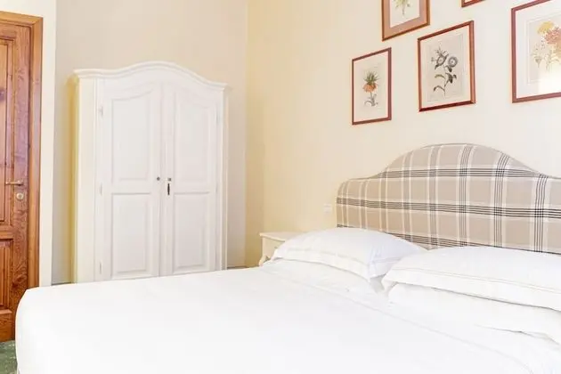 Deluxe Tek Büyük Yataklı Oda (22)