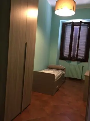 Tek Kişilik Oda, Ortak Banyo (external)